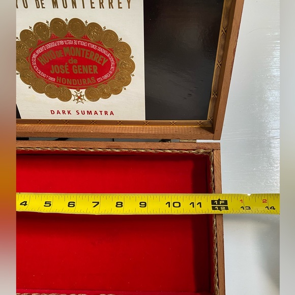 One of a kind tasseled , beaded handle cigar box purse - Picture 6 of 9